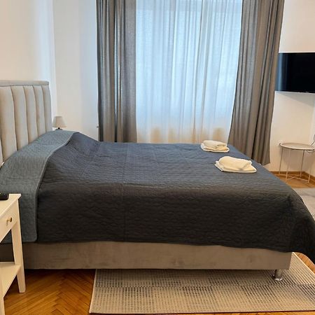 Apartment Sovre Belgrad Exteriör bild